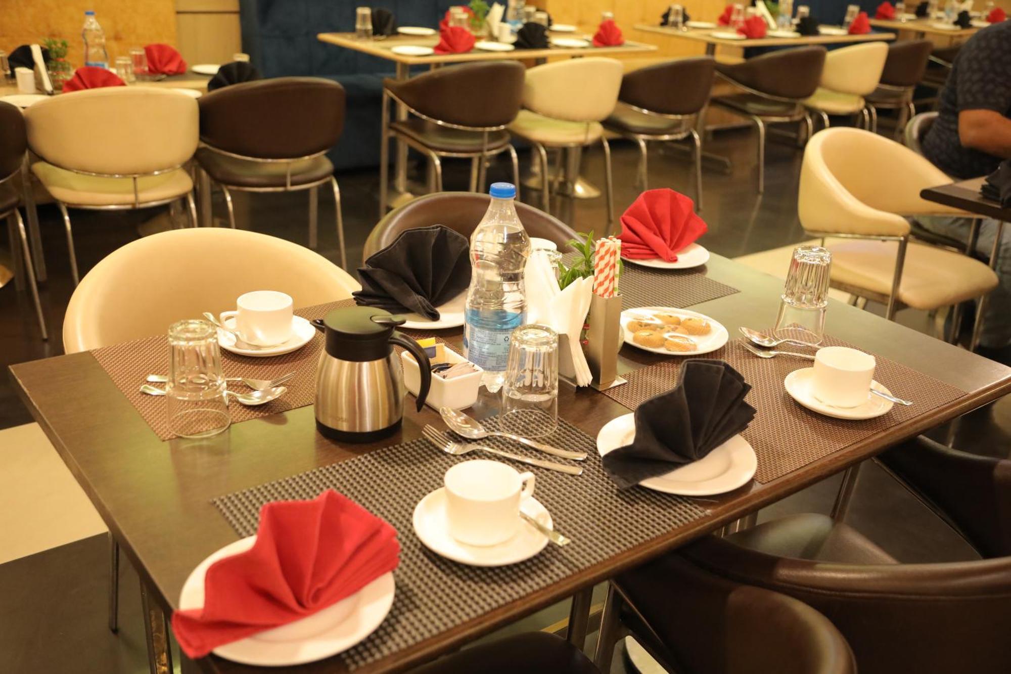 Hyphen Haridwar Grand Hotel Eksteriør billede