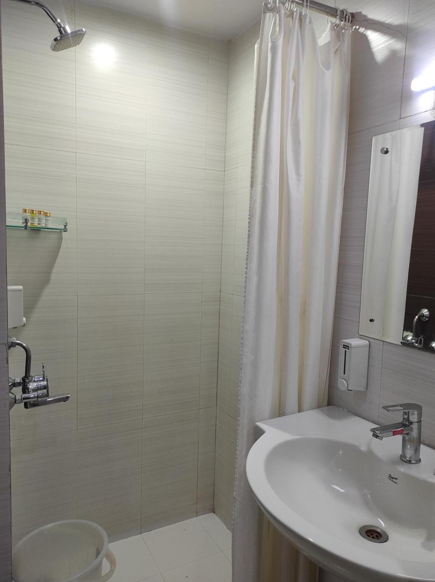 Hyphen Haridwar Grand Hotel Eksteriør billede